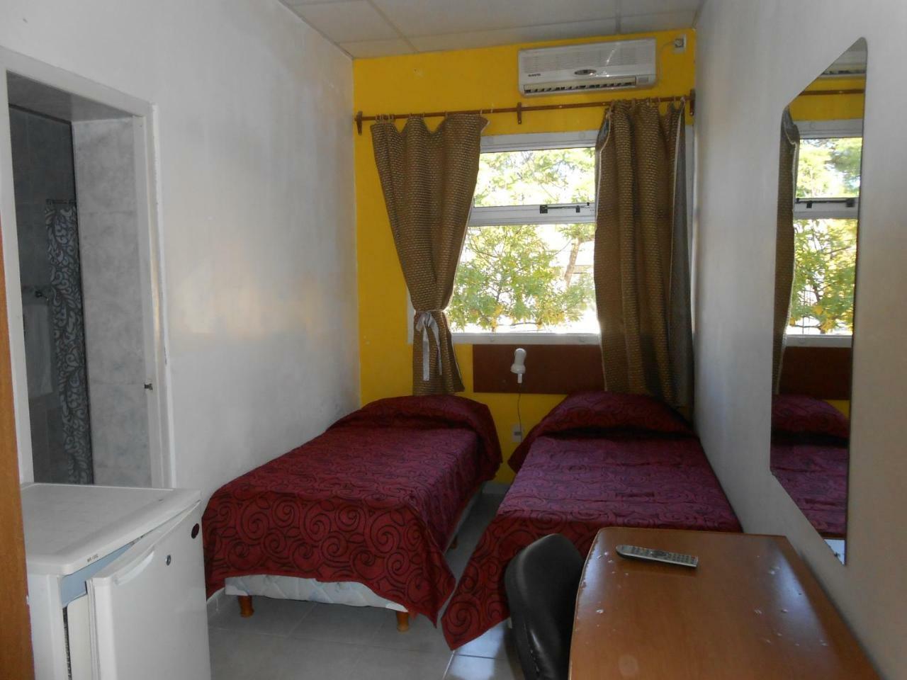 פריי בנטוס Hotel 25 De Mayo מראה חיצוני תמונה